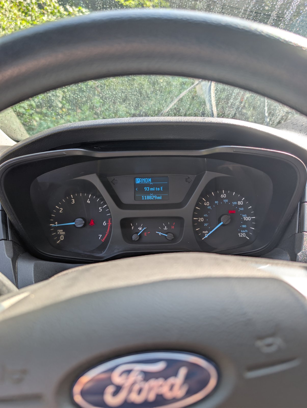 Instrument cluster showing 118,829 miles